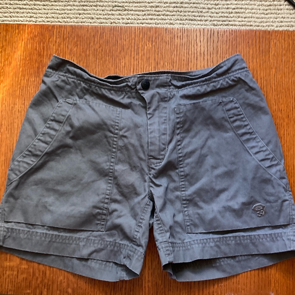 MOUNTAIN HARD WEAR women’s grey shorts size 2